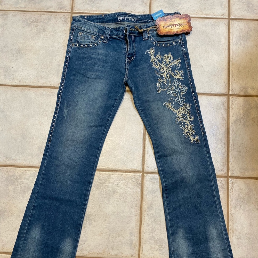 Trinity Ranch NWT size 11(32) x 34 inseam